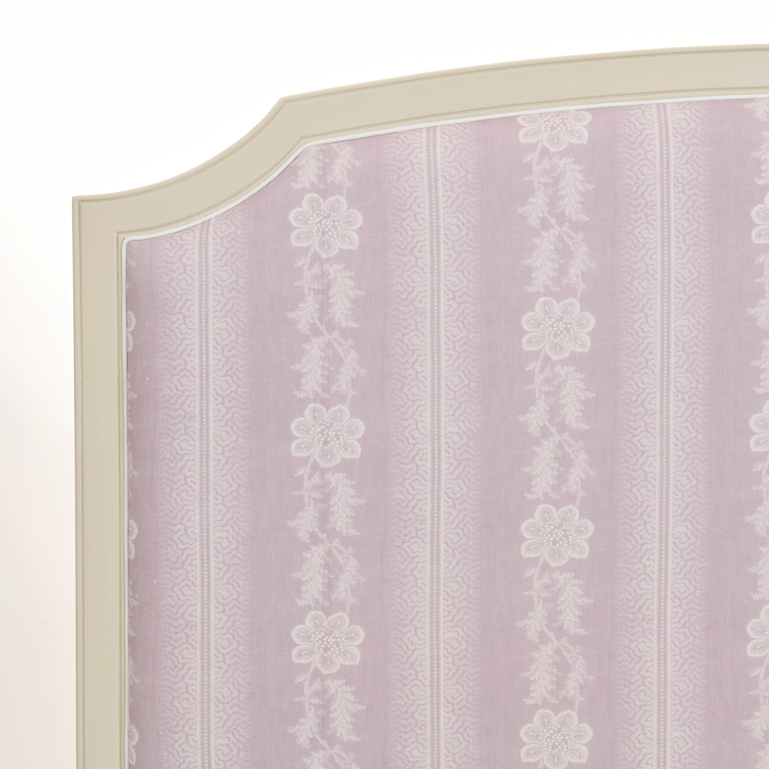 The Arabella King Platform Bed - Daphne Linen Fabric in Lilac - Image 8
