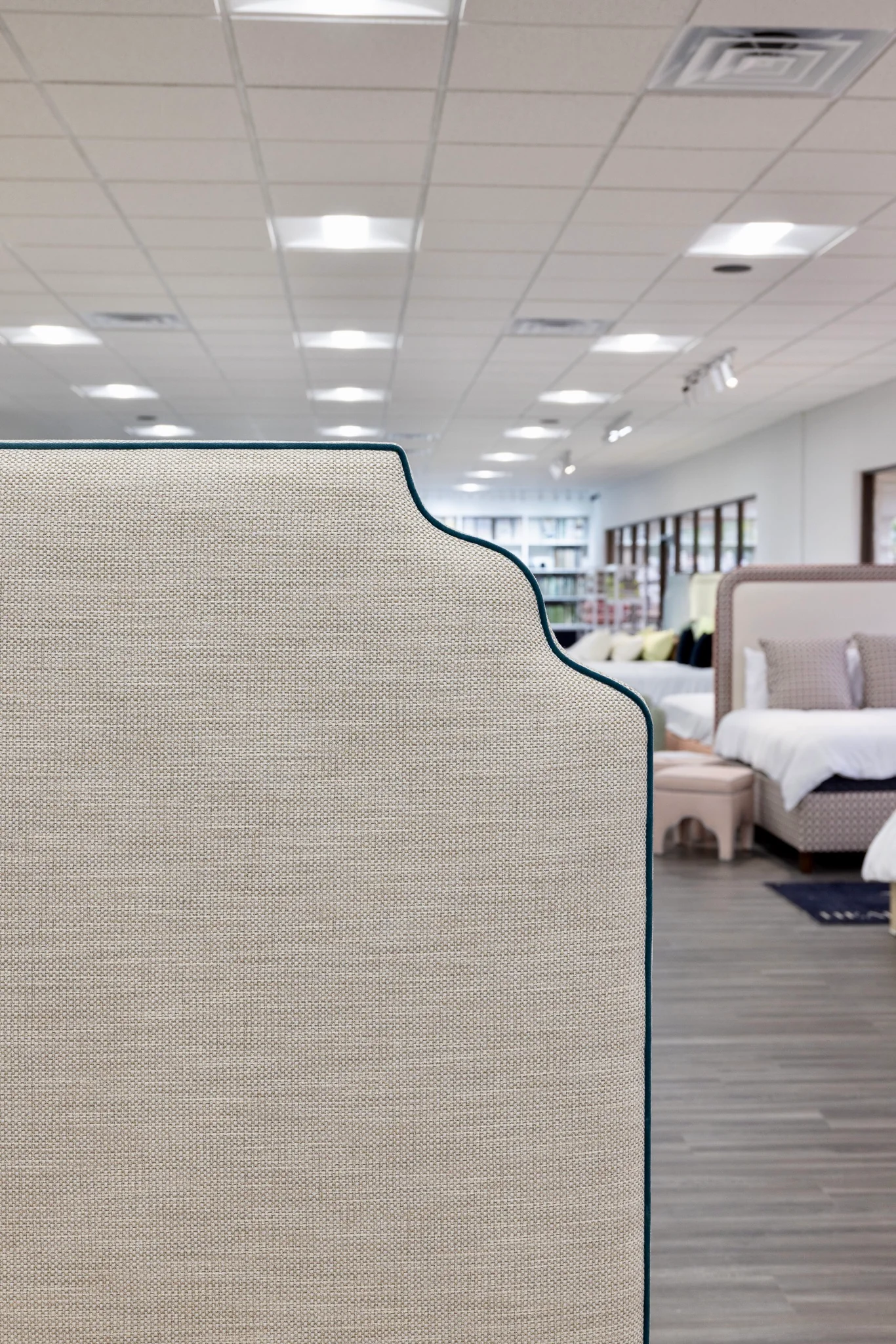65"H Helena King Platform Bed - Scalloped Legs - Performance Linen Fabric - Dark Teal Trim - Image 4