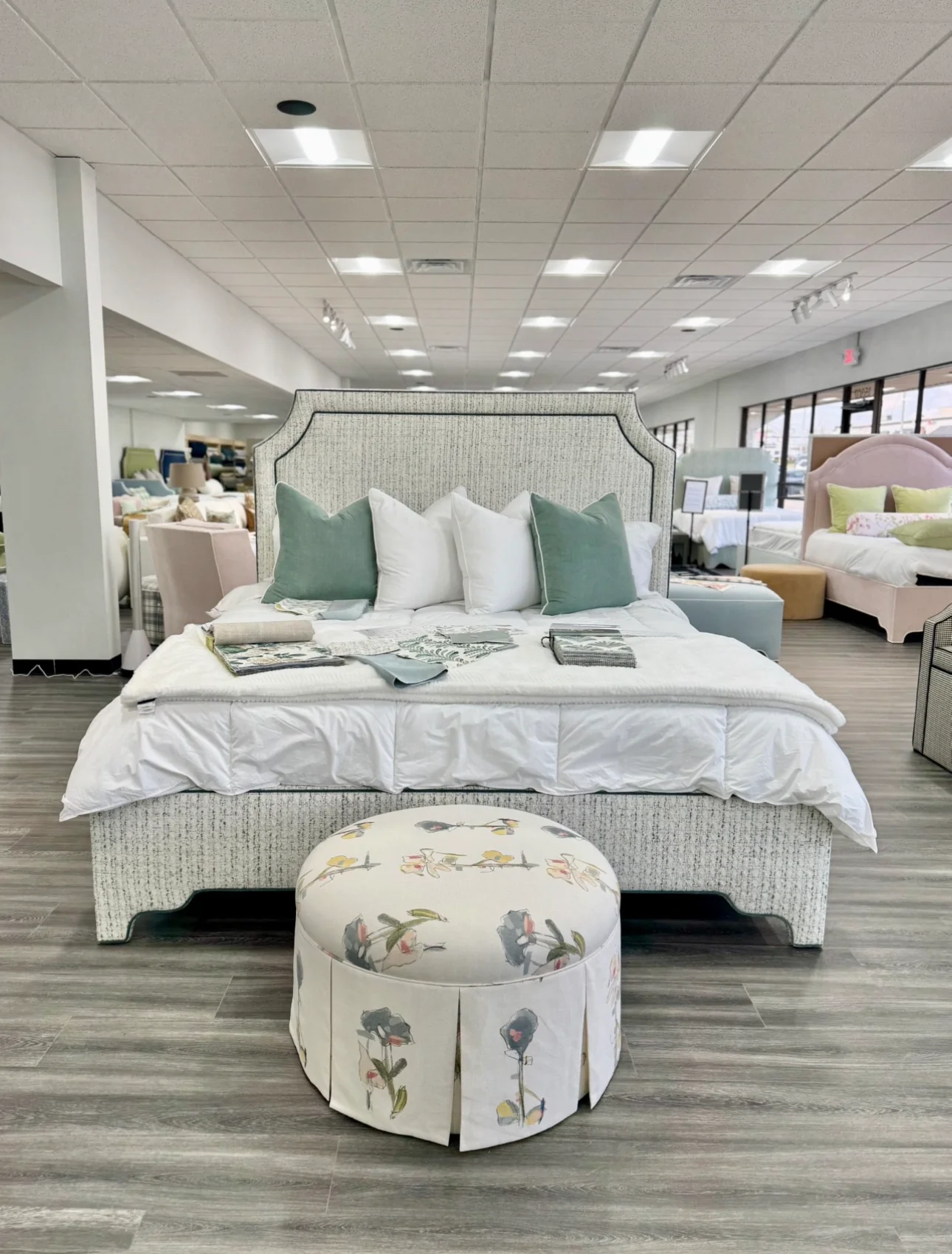 65" H King Platform Bed - Scalloped Legs - Textured Kravet Fabric- Teal Trim - Image 2