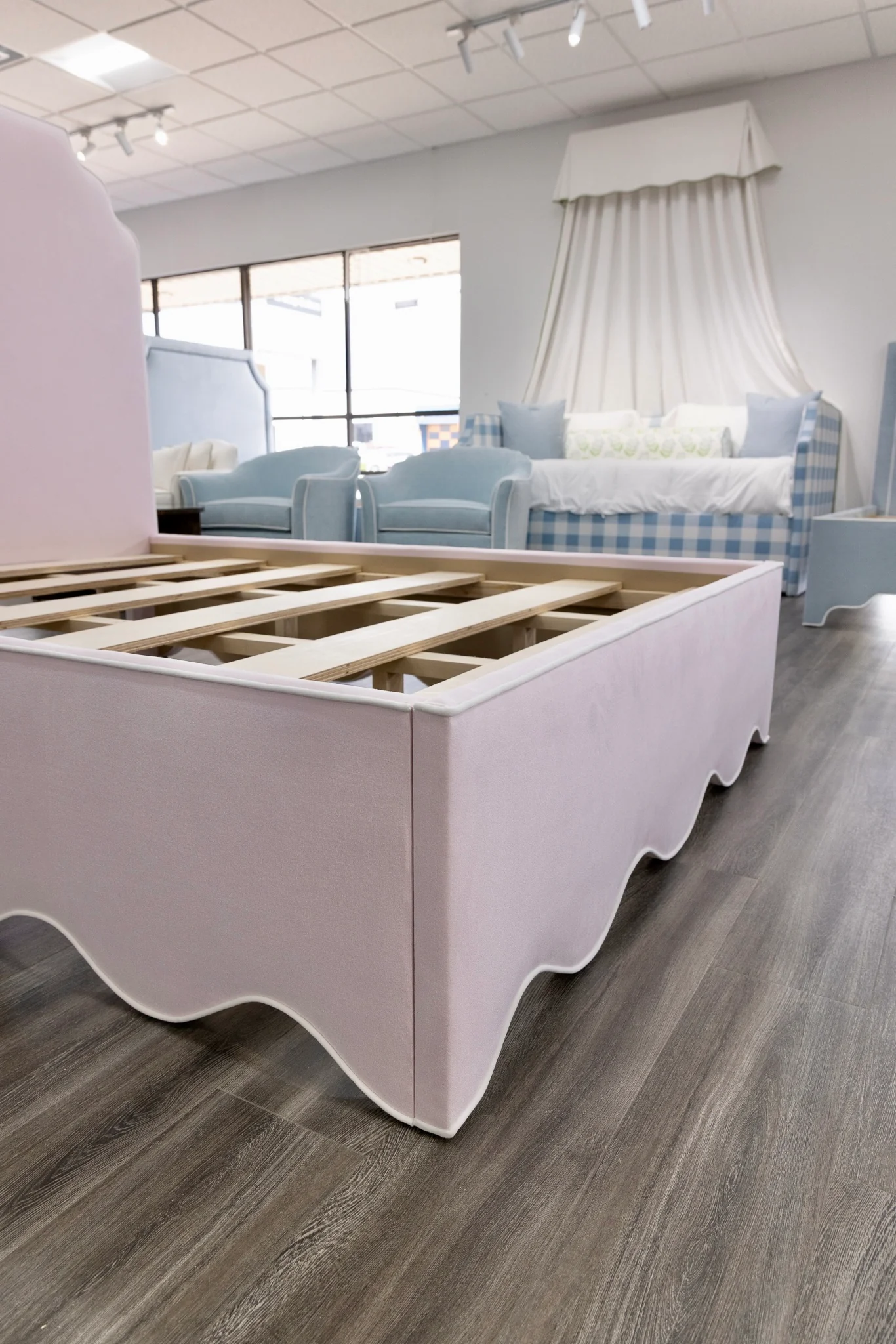 65" H Queen Upholstered Platform Bed - Scalloped Base - Powder Pink Woven Fabric with White Trim - Image 10