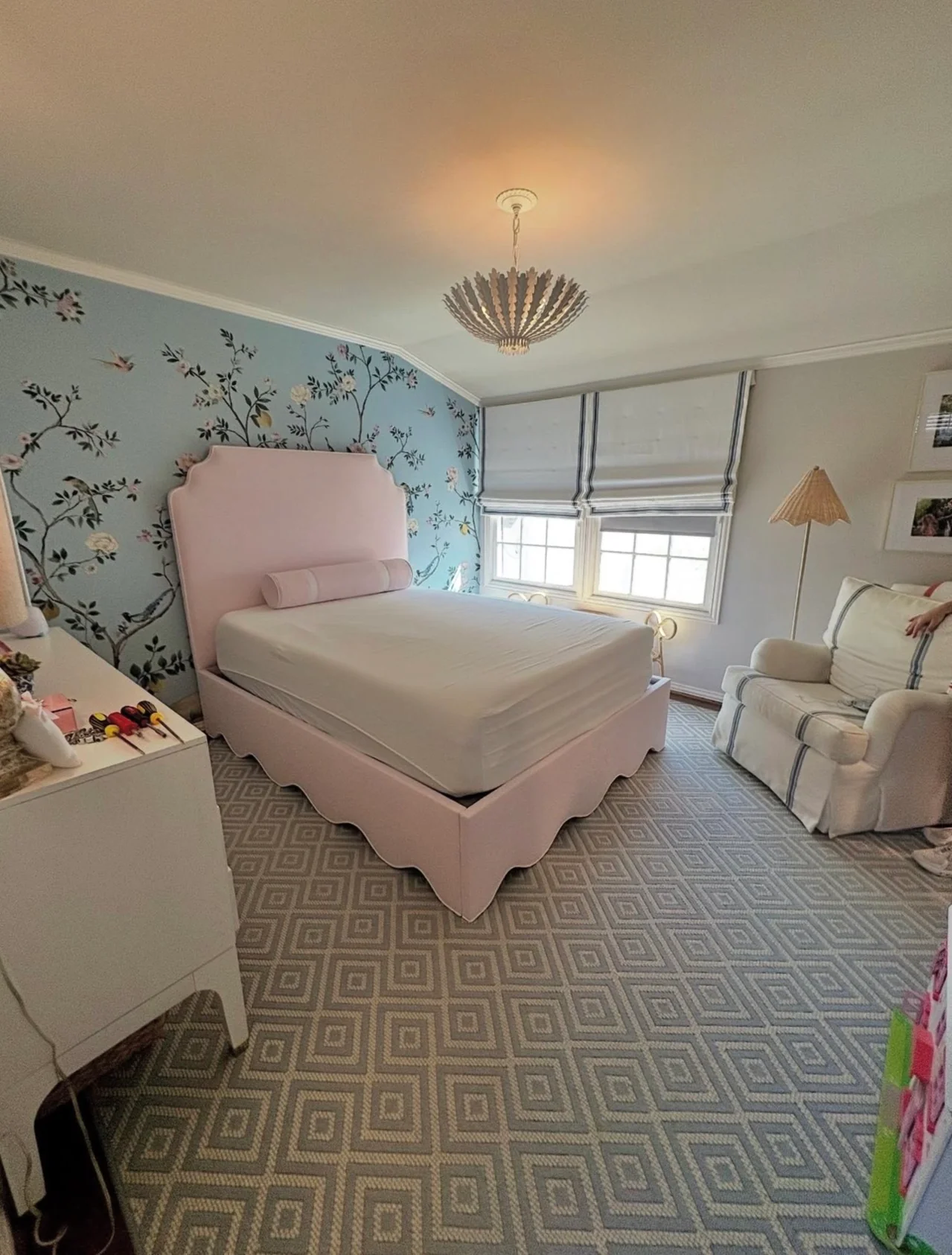 65" H Queen Upholstered Platform Bed - Scalloped Base - Powder Pink Woven Fabric with White Trim - Image 2