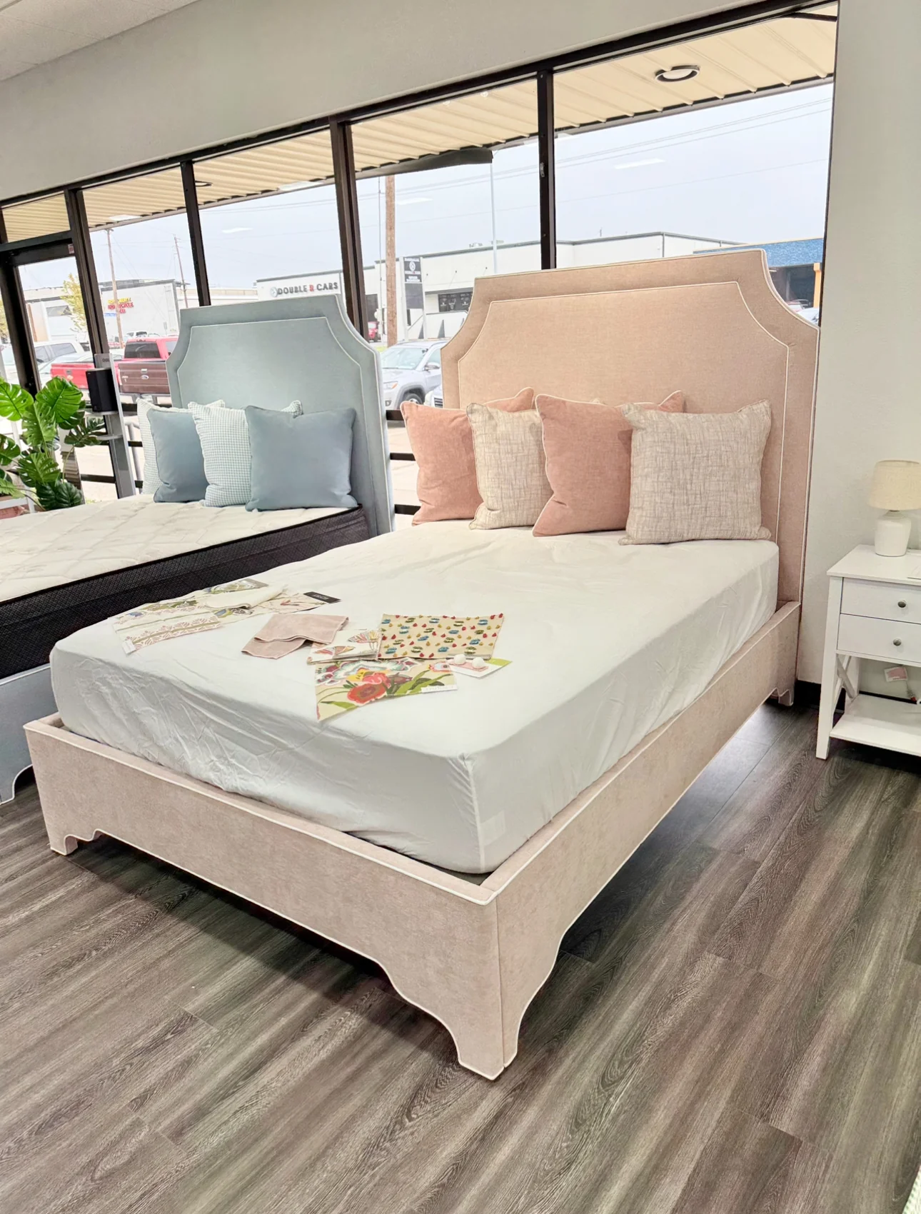 65”H Queen Upholstered Platform Bed - Scalloped Legs - Pale Pink Chenille with White Trim - Image 5