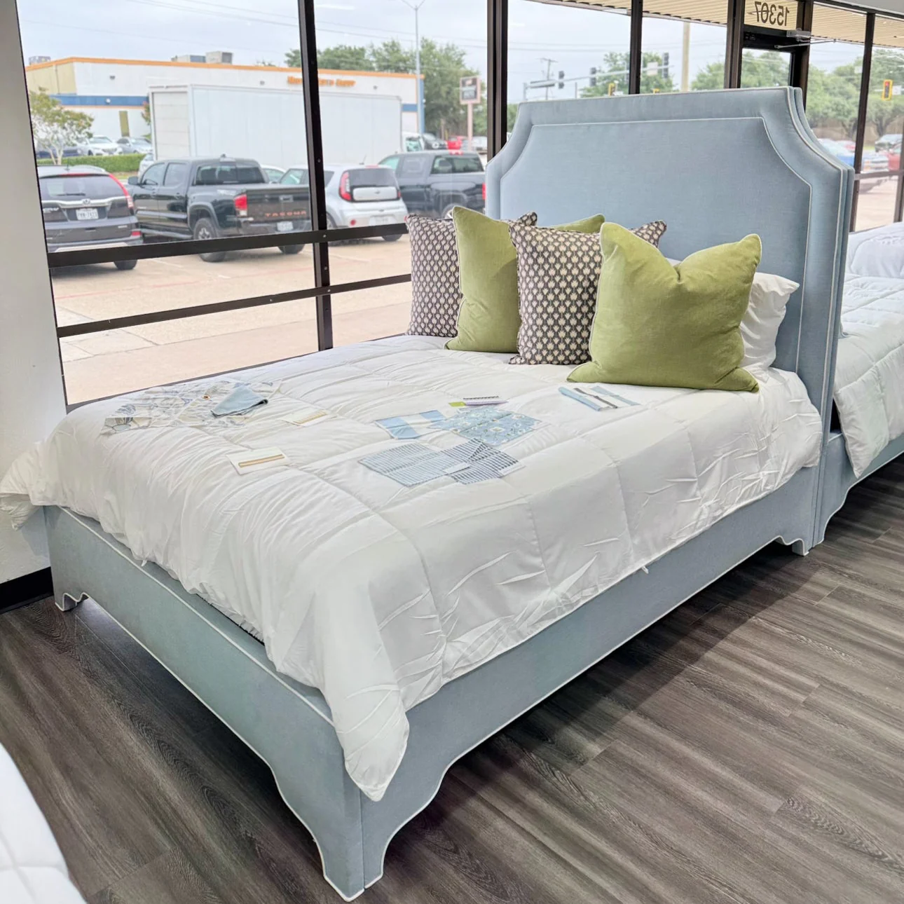 65”H Queen Upholstered Platform Bed - Scalloped Legs - Sky Blue Woven Fabric with White Trim - Image 5