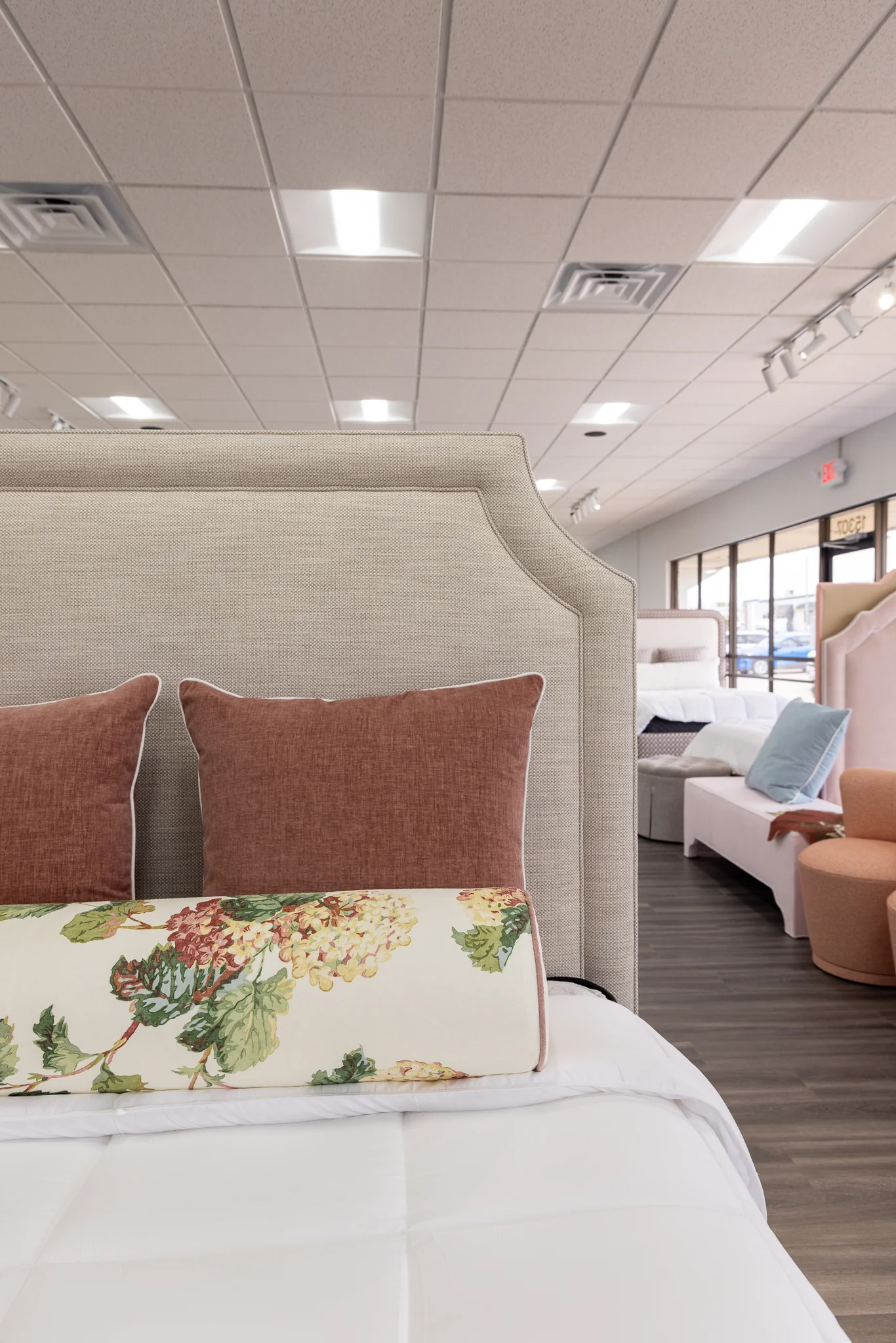 65āH Queen Upholstered Platform Bed - Scalloped Legs - Performance Neutral Fabric - Self Welted - Image 2