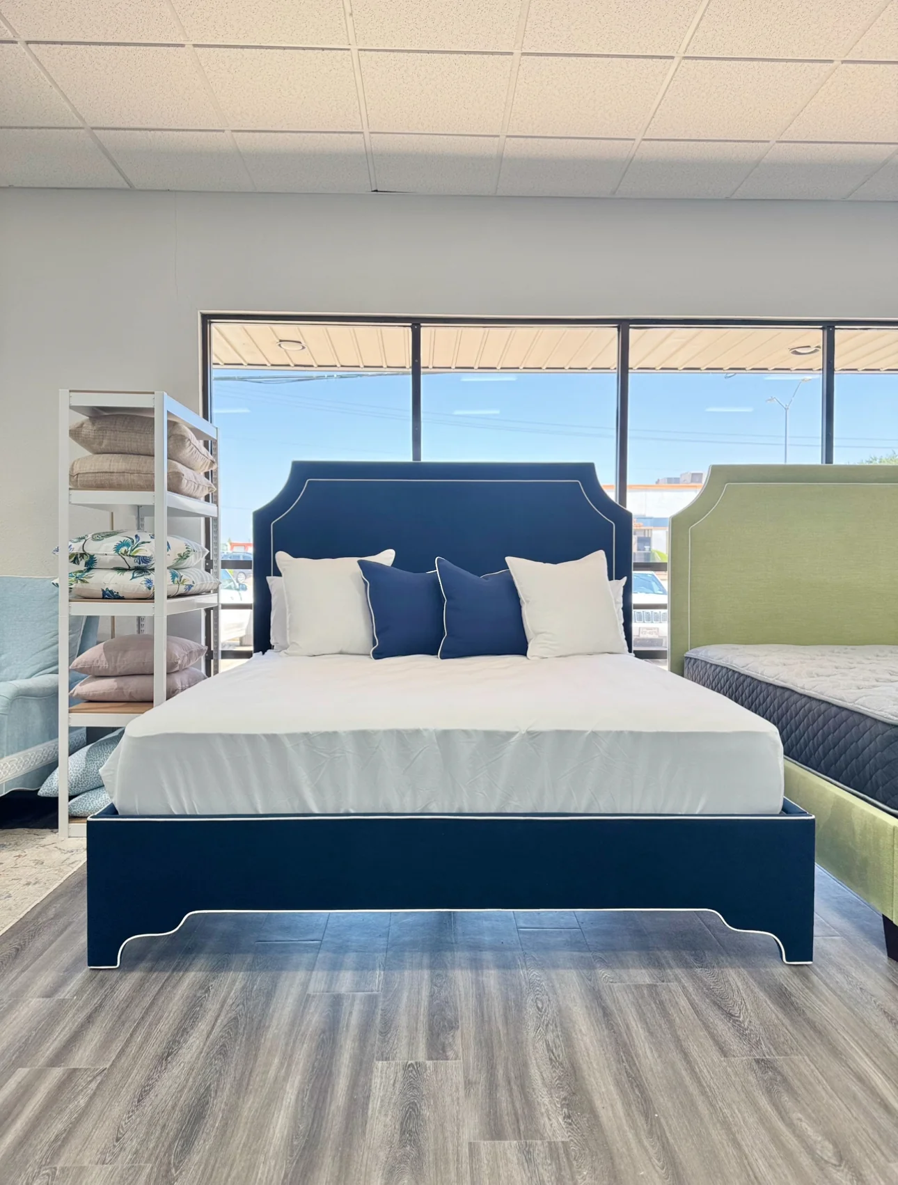 65"H King Upholstered Platform Bed - Scalloped Legs - Navy Woven Fabric with White Trim - Image 6