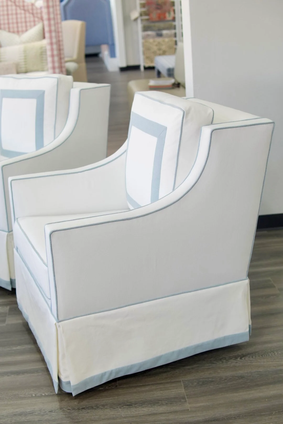 Custom Swivel Glider Chair – White Linen with Sky Blue Trim - Image 8