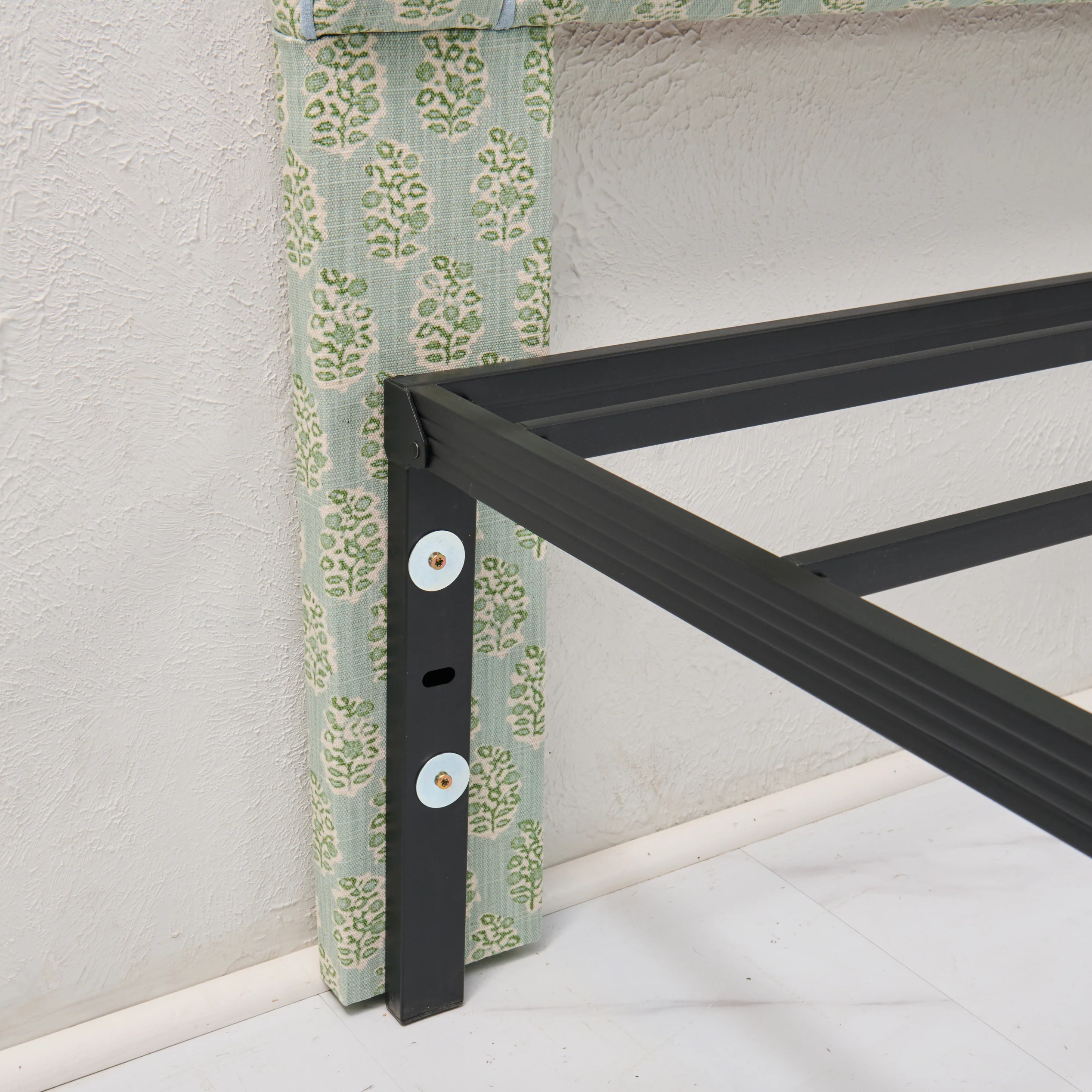 14" Heavy-Duty Bed Frame Base (No Box Spring Required) - Image 5