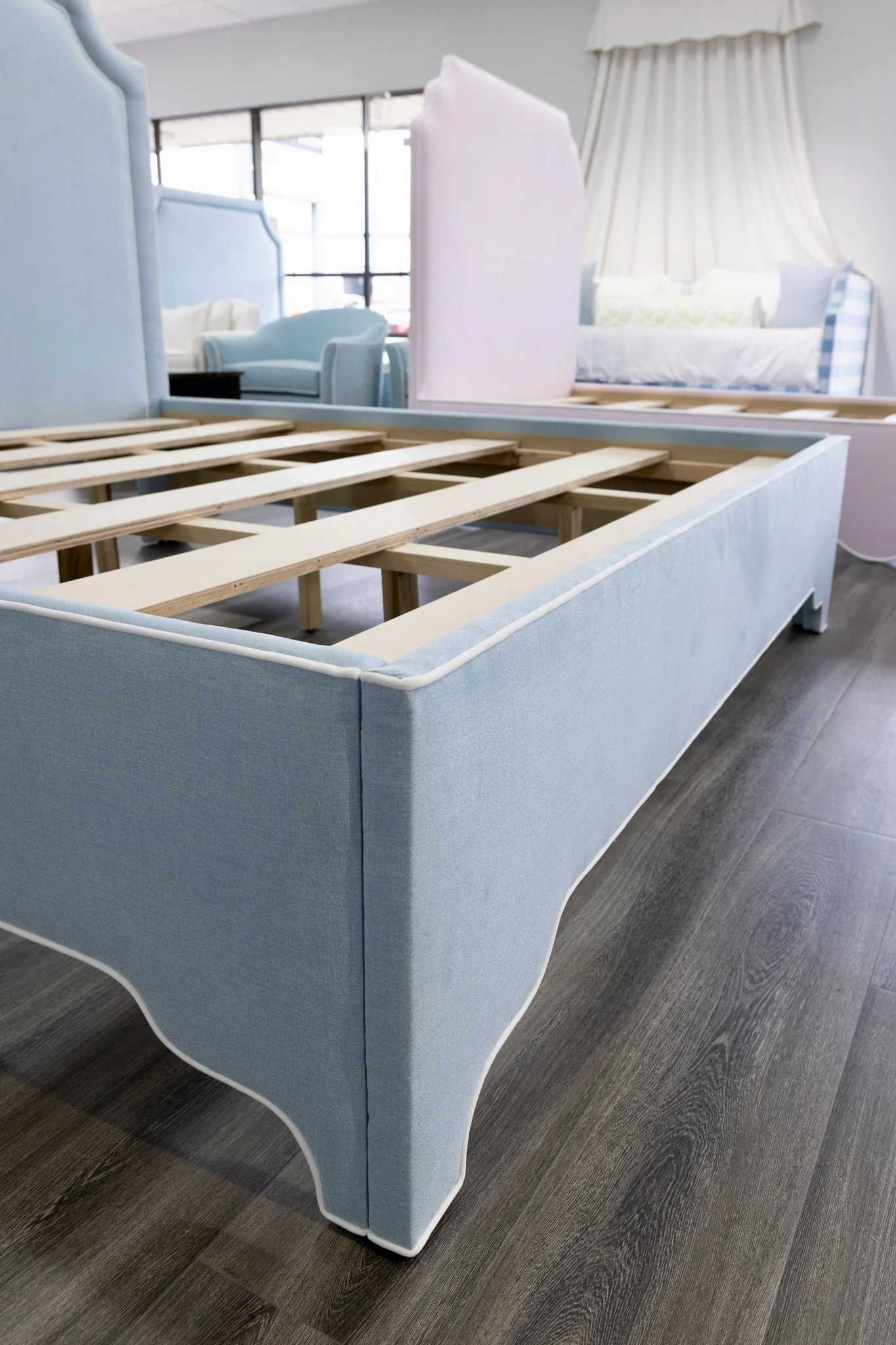 Aliana King Platform Bed - Scalloped Legs - Sky Blue Woven Fabric with White Trim - Image 8