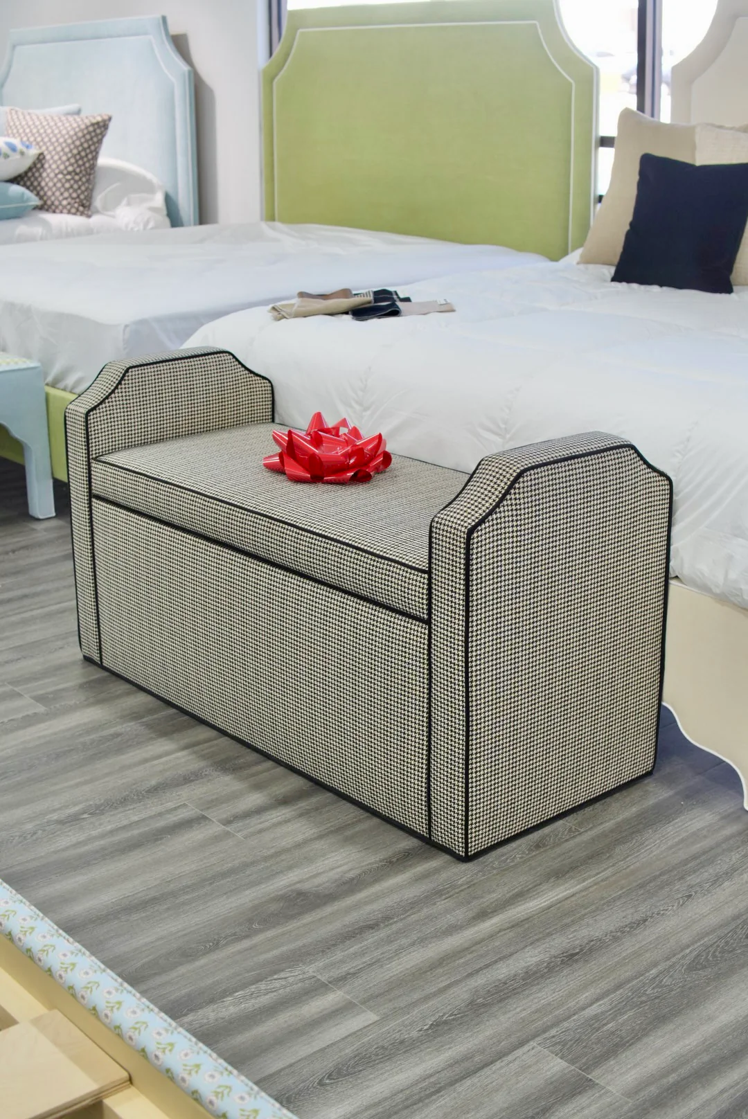Milly Storage Bench – Houndstooth Fabric with Black Mohair Trim - Image 7