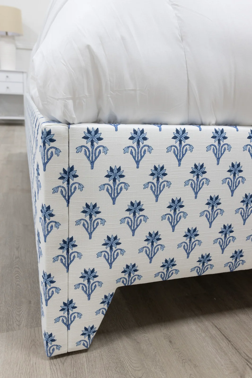65”H King Upholstered Platform Bed - Blue Floral Linen Fabric - Navy Trim - Image 4