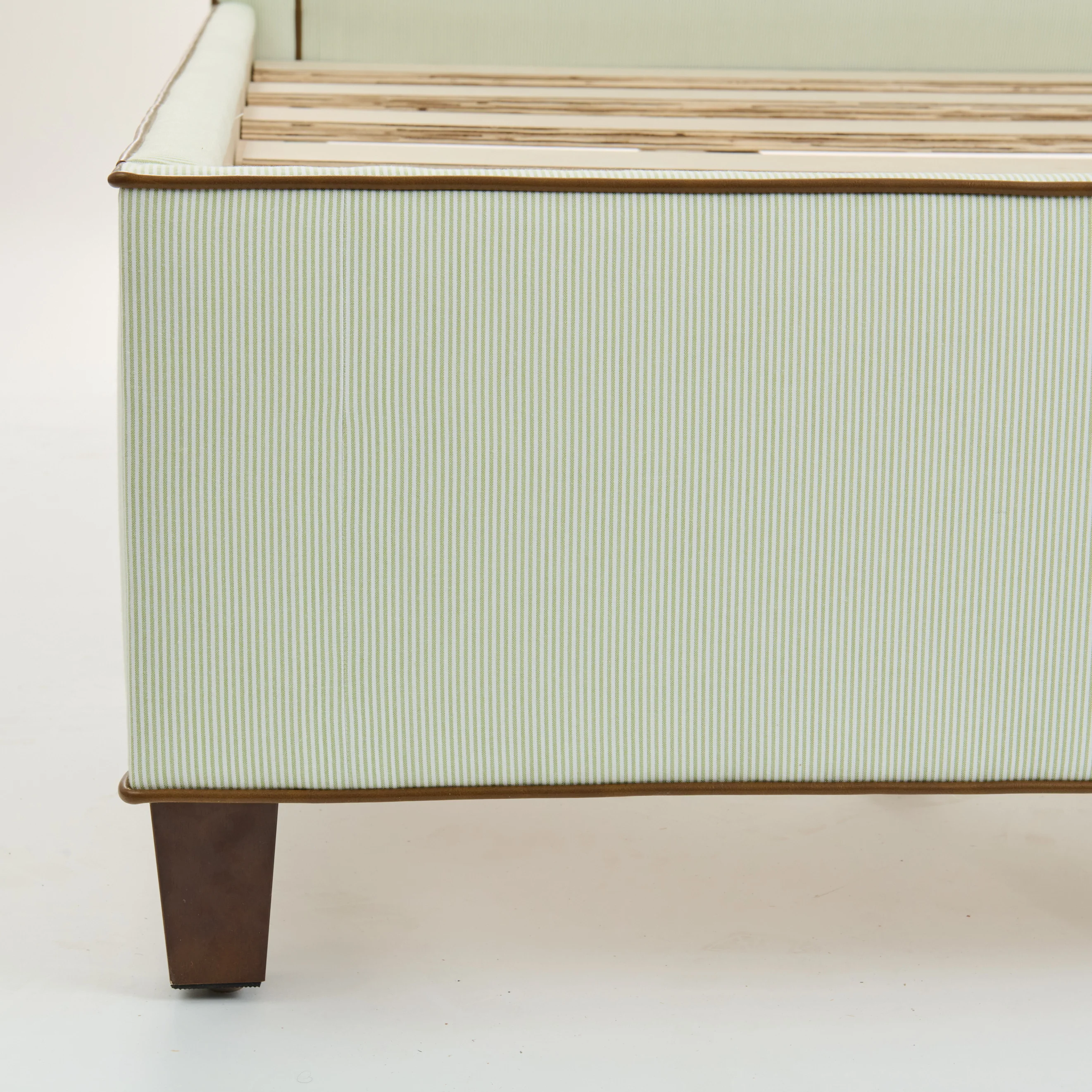 The Lorraine Queen Platform Bed - Striped Green & White Fabric - Leather Trim - Image 6