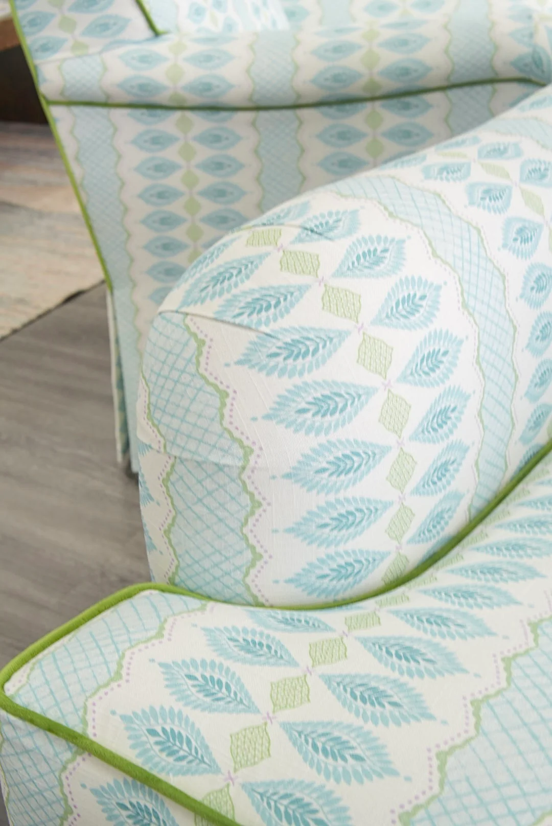 Tight back Waterfall Lounge Chair in Print Fabric - Contrast Piping - Image 7