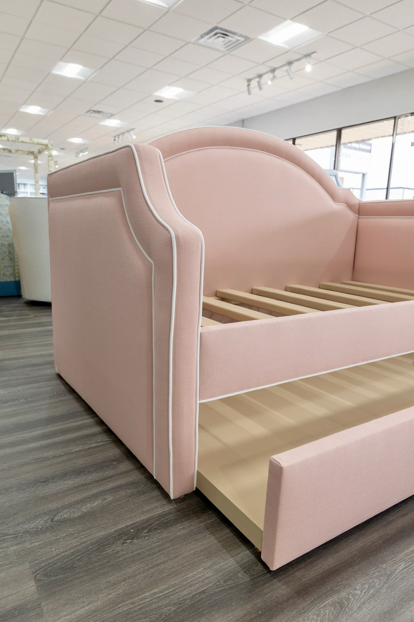 Twin Trundle Daybed - Pink Linen Fabric with White Trim - Image 3