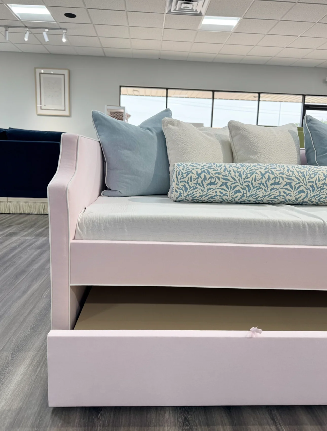 Twin Trundle Daybed - Powder Pink Woven - White Trim - Image 8